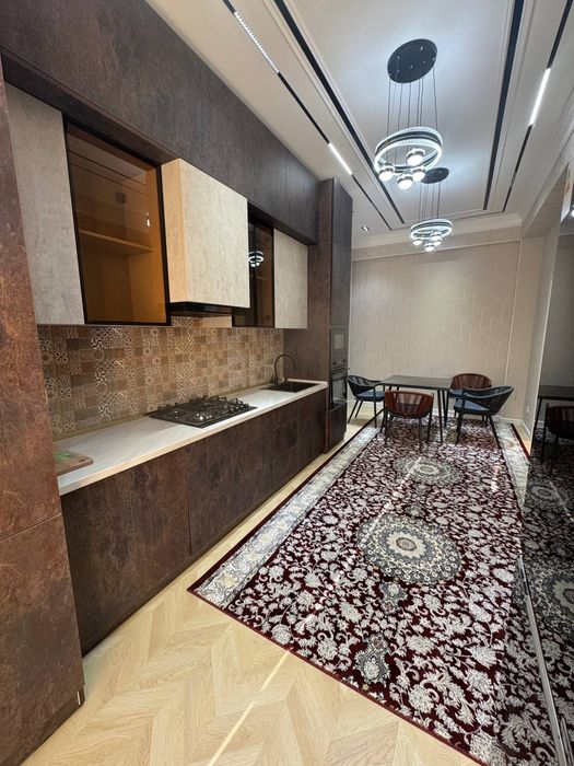 Аренда сдается на Кадышва 2 комнатная с евро ремонт с обстановкой