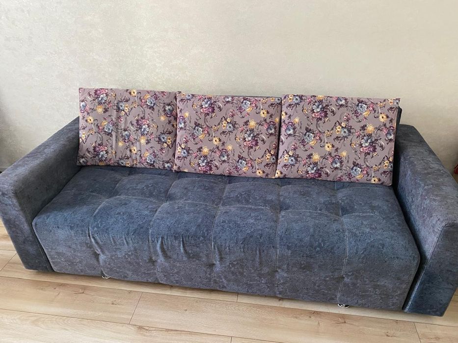 Диван продается срочно