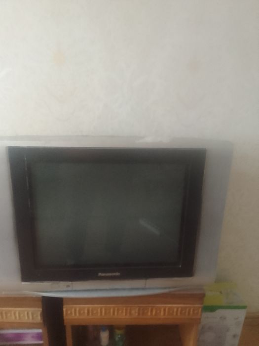Продам телевизор Панасоник