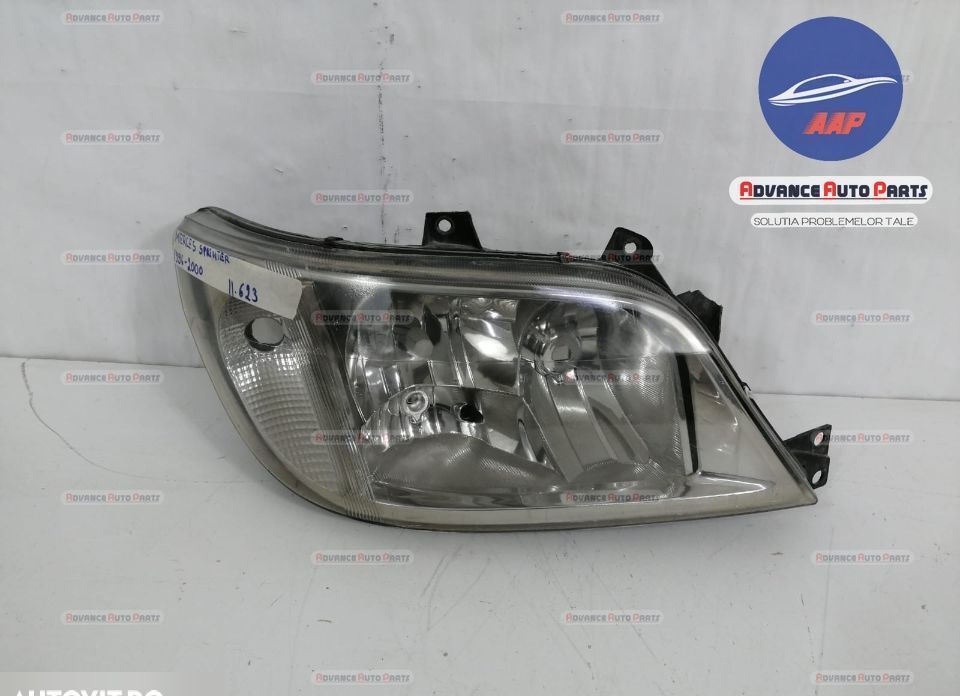 Far dreapta cu halogen originala Mercedes-Benz  Sprinter  1 903 [1995