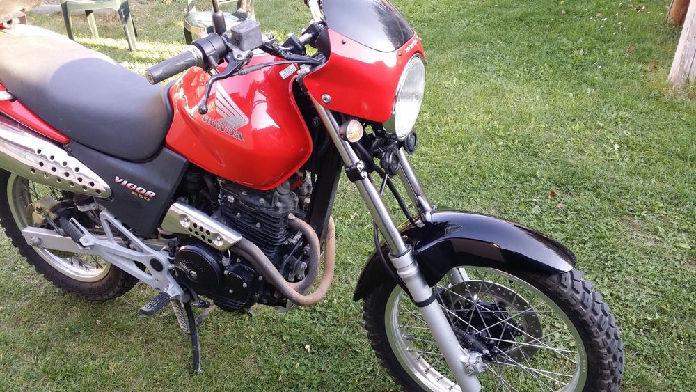Moto Honda Vigor