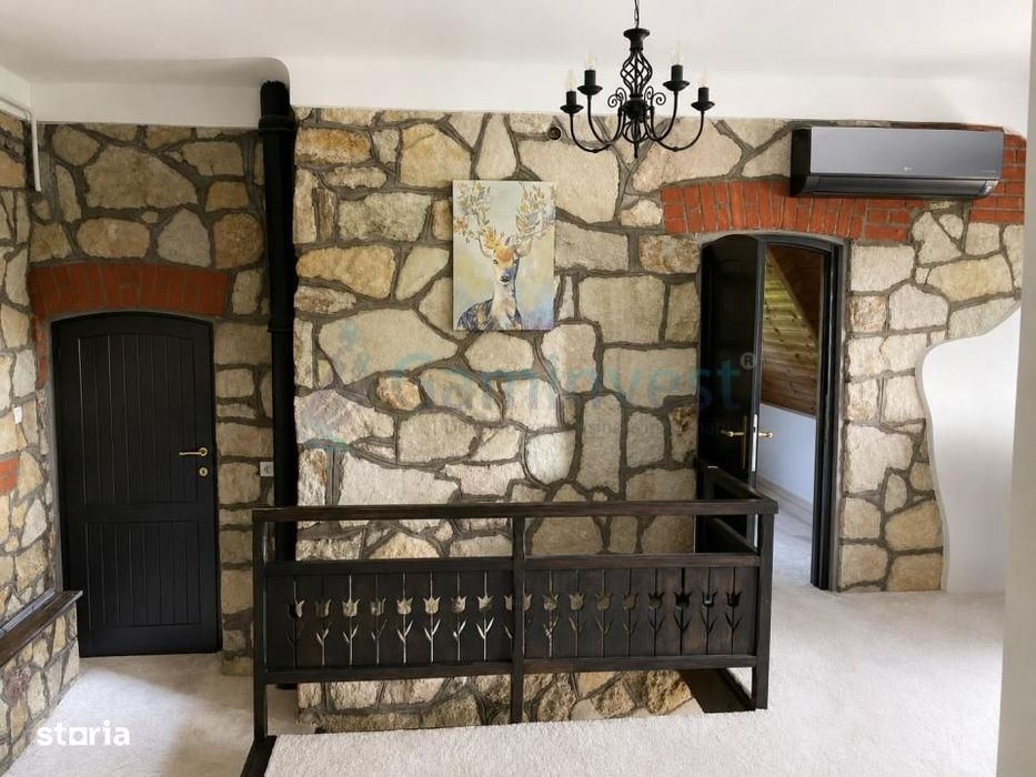 Casa de vanzare in Oradea,3000 mp,priveliste spre oras Gaminvest V4698