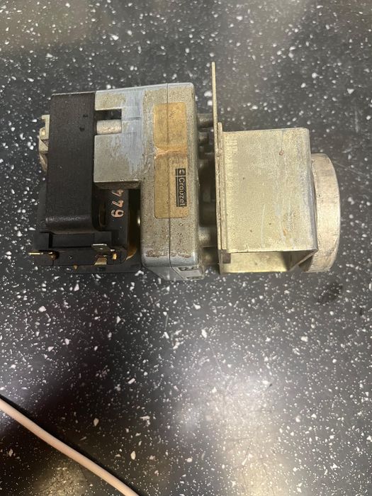 Motoare pentru rotisor tije de 12