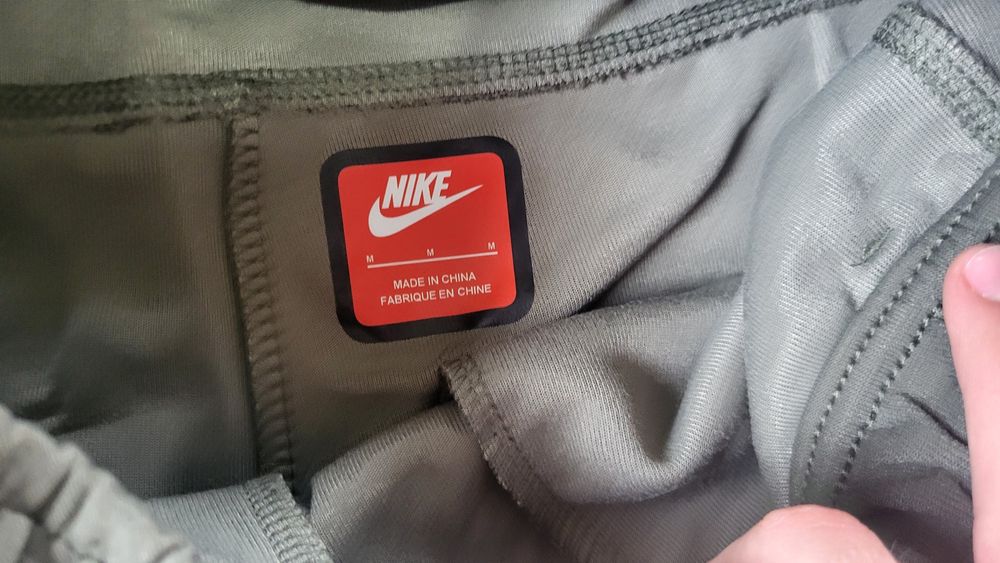 Compleu Nike Tech