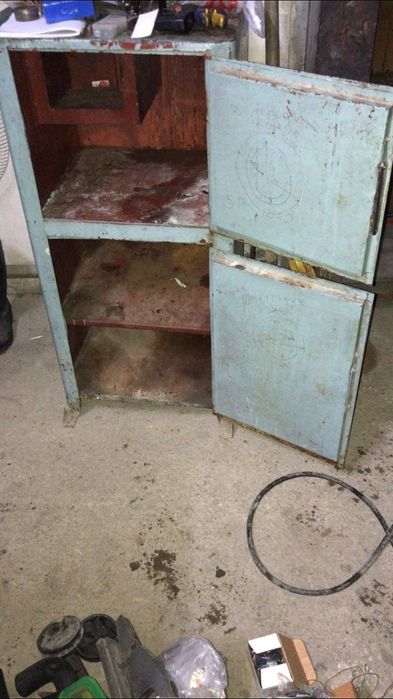 Продам сейф