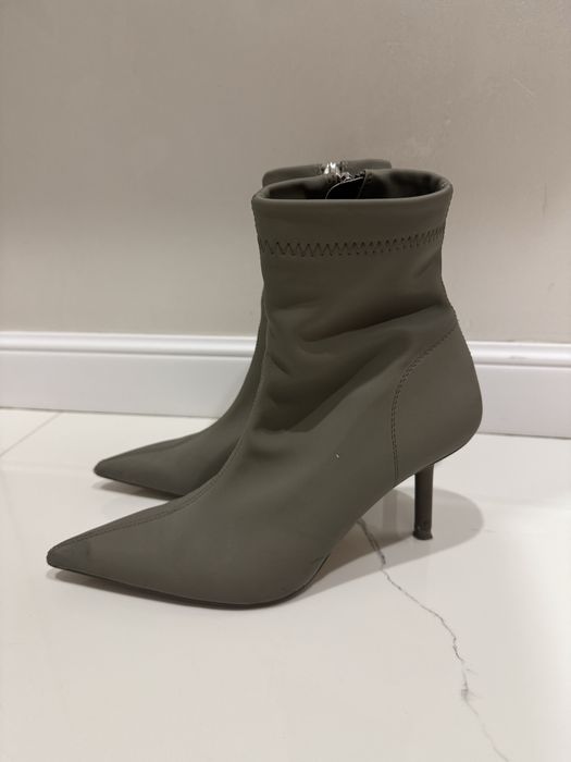 Продам полусапожки Zara