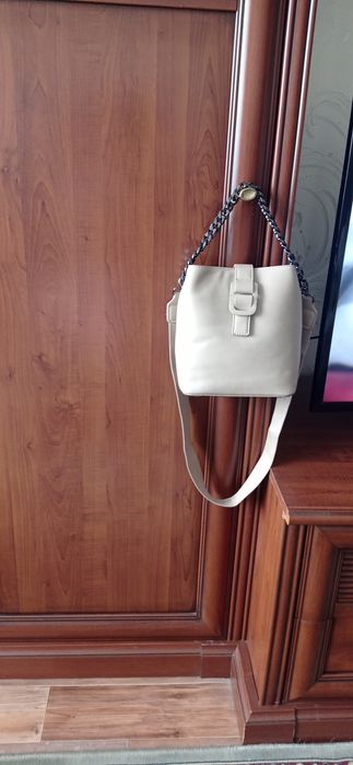 Женская сумка современная