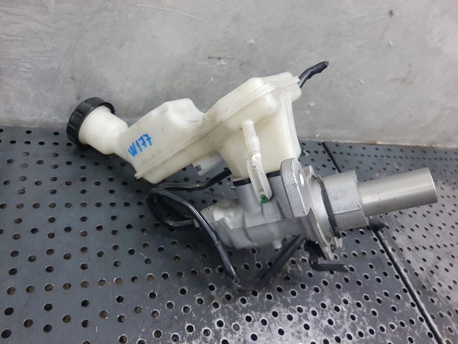 pompa rezervor lichid frana mercedes  a-class  w177  a1774304300