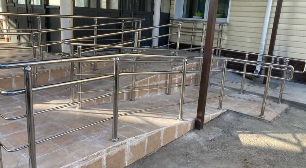 Перила самые низкие цены в городе! Высокое качества.