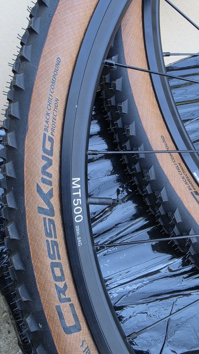 Set de roti Shimano Mt500 29" cu 24C noi cu anvelope noi