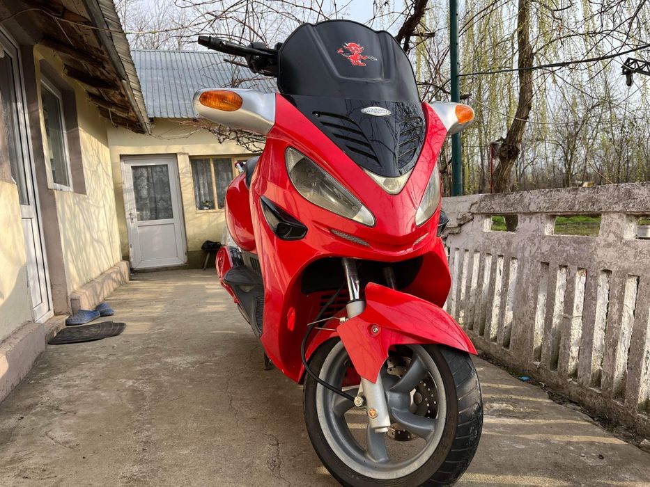 Malaguti madison 150cm/ SCHIMB