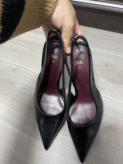 Vand pantofi stiletto ,marimea 37 ZARA