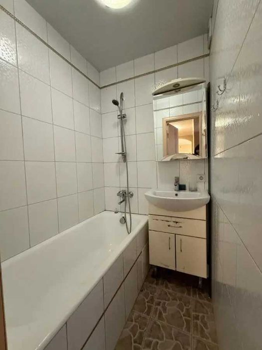 Дава се под наем Двустаен апартамент в София, Център - 64 кв.м за 397.8 € - Снимка #4