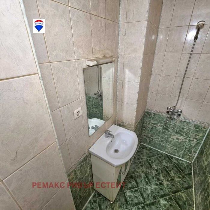 Продава се Тристаен апартамент в Русе, Здравец Север 2 - 80 кв.м за 1094 €/кв.м - Снимка #11