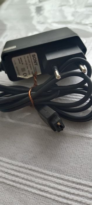 Продам зарядное устройство для SONY