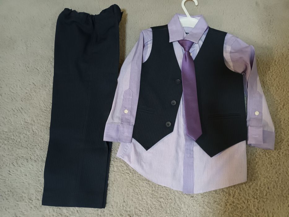 Costum baietel/pantaloni de costum serbare