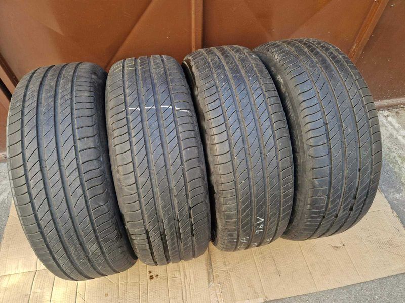 4 Michelin R17 215/60
летни гуми 
DOT3319