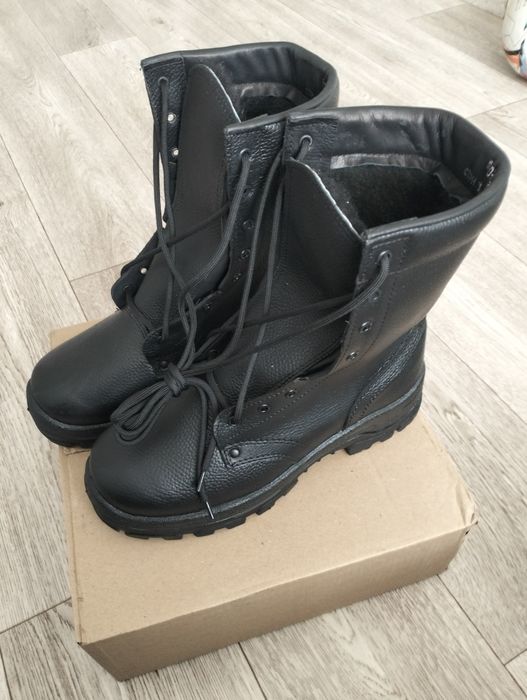 Продам берцы зимние