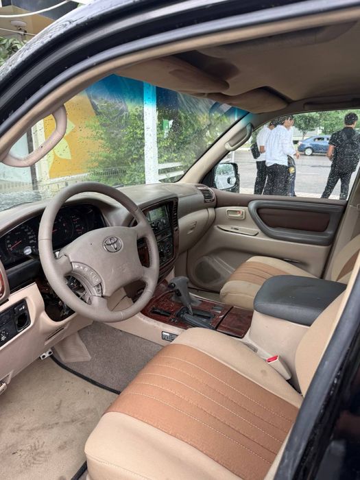 Toyota lexus lx 470