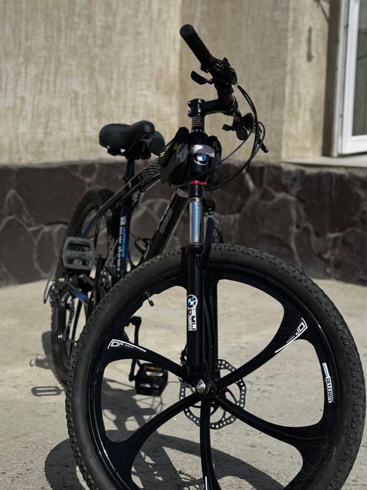 Продается скоростной велосипед BMW