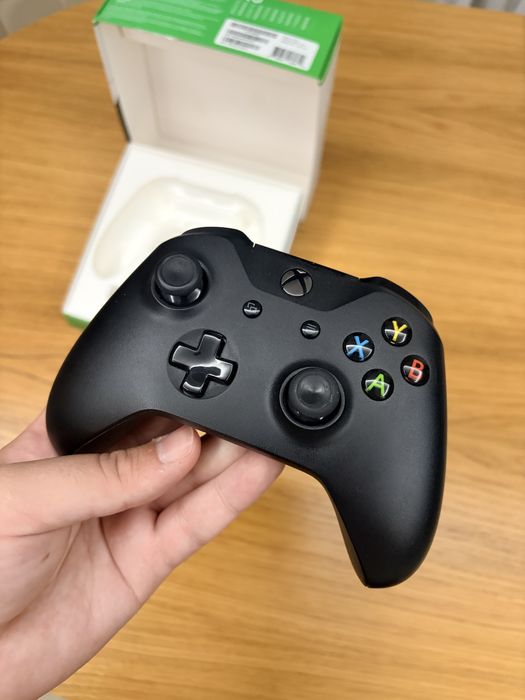 Controller Xbox One + Adaptor Wireless PC, Stare buna