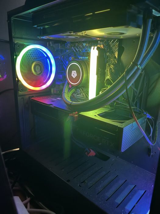 Se vinde pc gaming