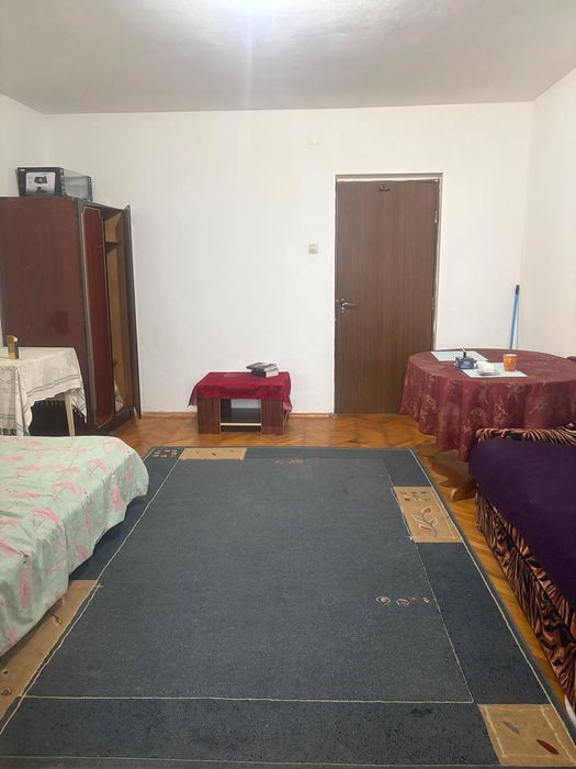 Vând garsonierà Pitești