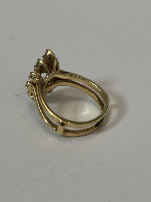 Уникален златен дамски пръстен с диаманти 4.78гр 14к 585