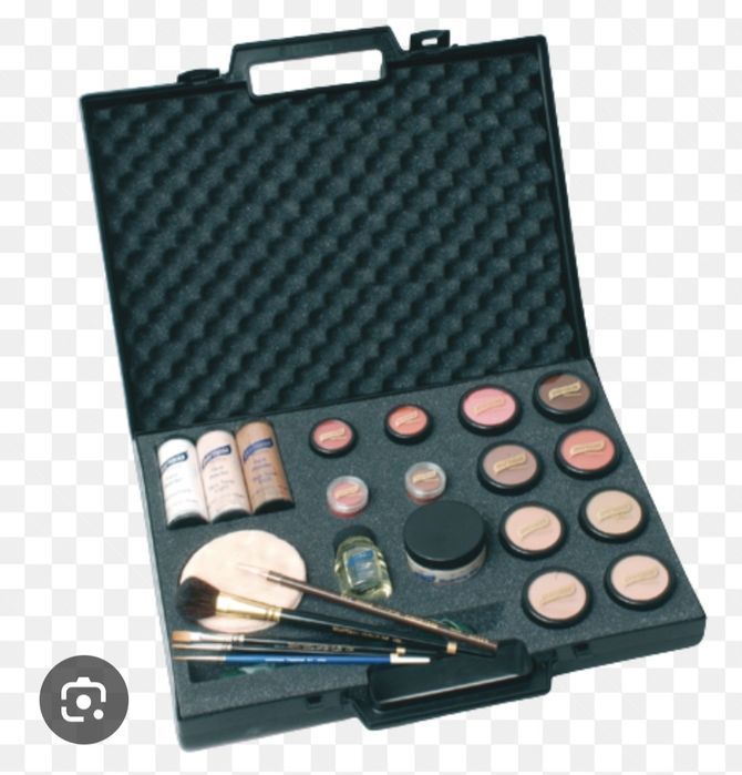 Trusa machiaj tanatoestetuca