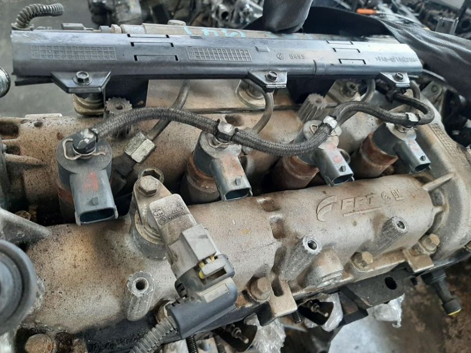 Injector 1.3 d multijet  fiat panda doblo idea punto lancia musa ypsilon 0445110083