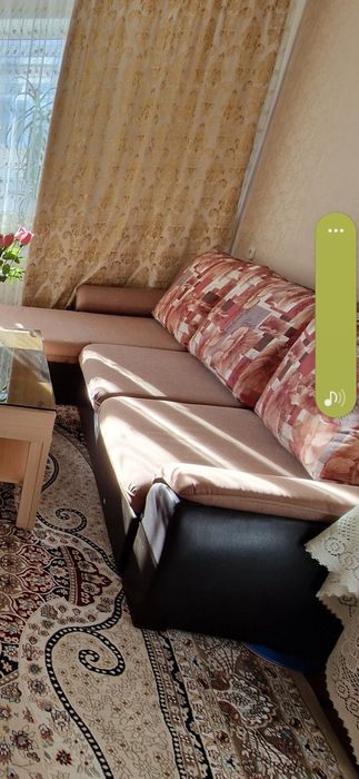 Продам угловой диван.