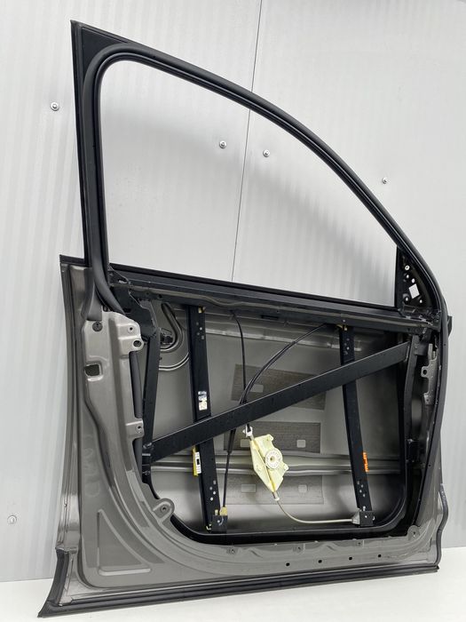 USA St fata vw Touareg 7L Facelift / cod de culoare LR7P