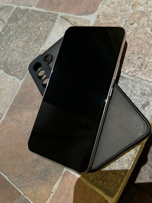 Samsung s22pink gold