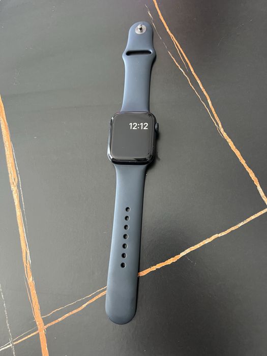 Apple Watch SE 2023