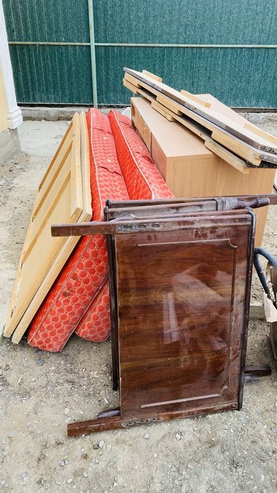 Кровати одноместные