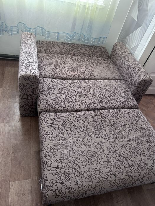 Не большой диван