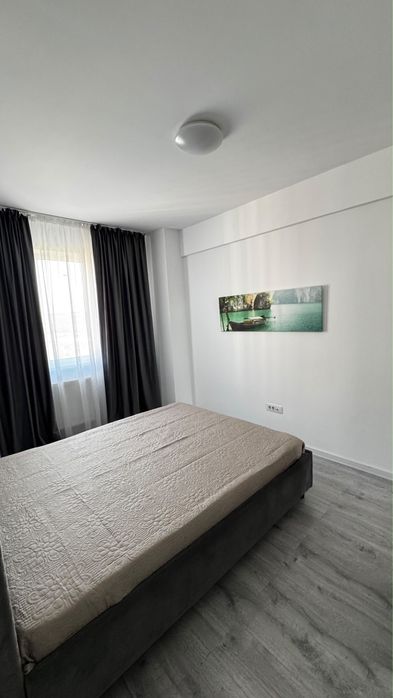 Inchiriez apartament cu 3 camere in cartierul Visoianu!