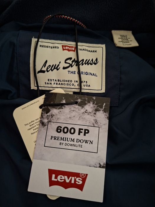 Geaca iarna puf Levis