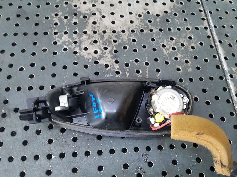 Maner interior boxa tweeter usa dreapta fata seat leon 1p 5p0837114 5p0035411