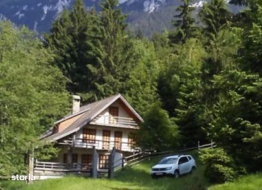 Vanzare Cabana in pitorerscul peisaj din Plaiul Foii, Zarnesti Brasov