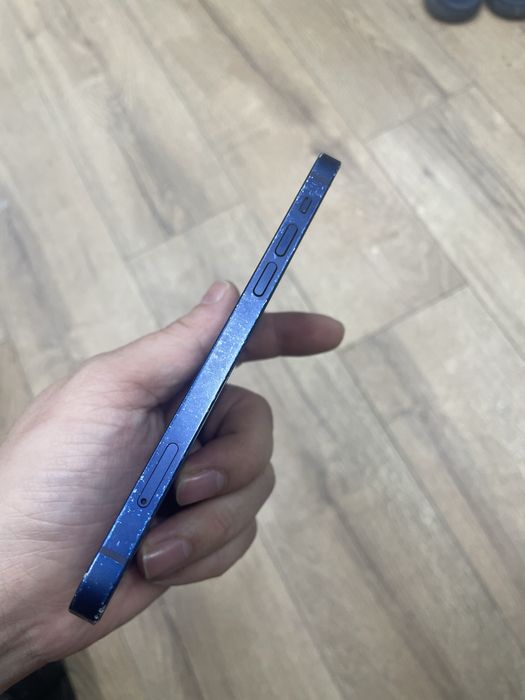 продаю айфон 12 128гб