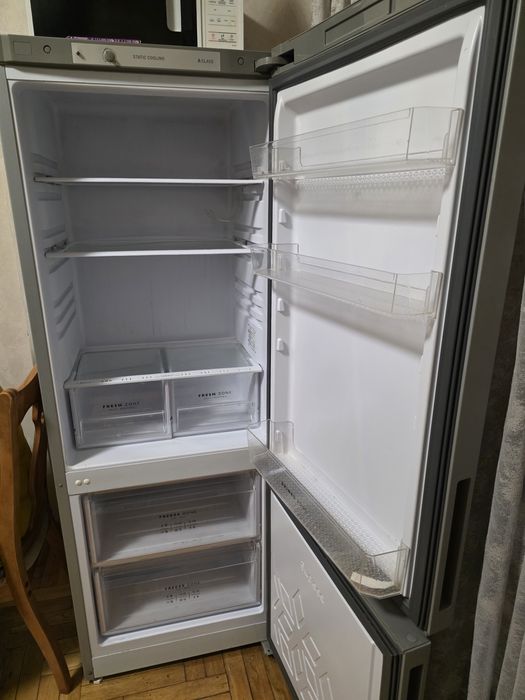 Холодильник Бирюса