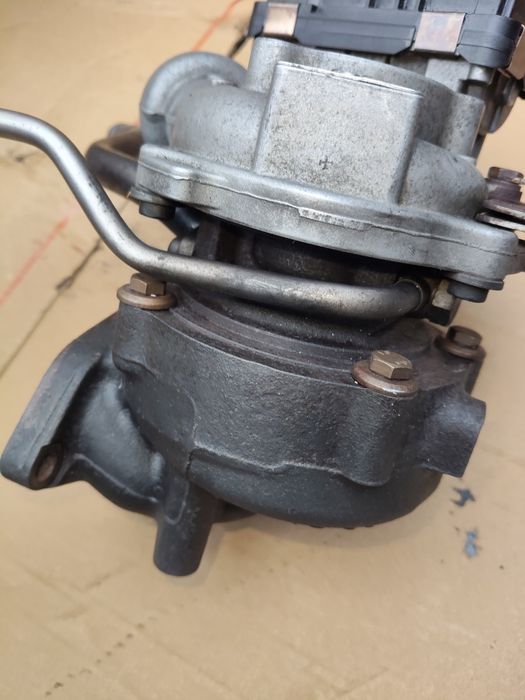 Turbina  Bmw F10 525 xdrive 218 cp