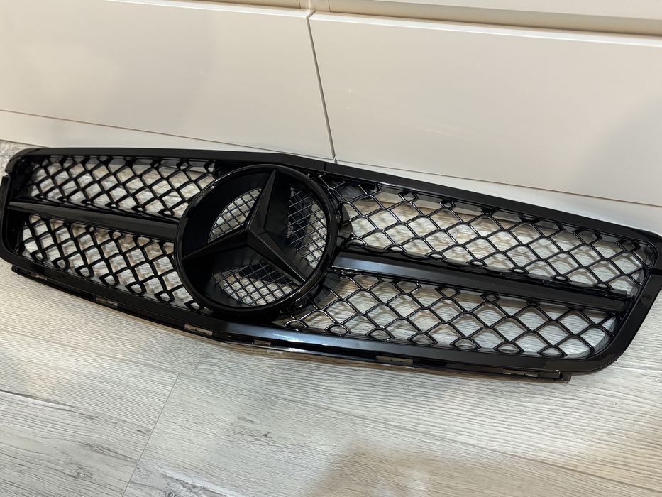 AMG маска решетка за Mercedes W204 C-class 2007-2014
