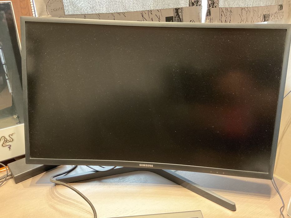 Игровой монитор Samsung 27 дюймов 144Hz QLED