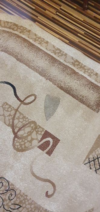 Продам красивый ковёр +  подарок