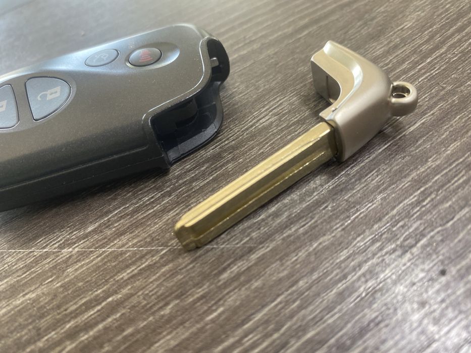 Ключ lexus новый ориг