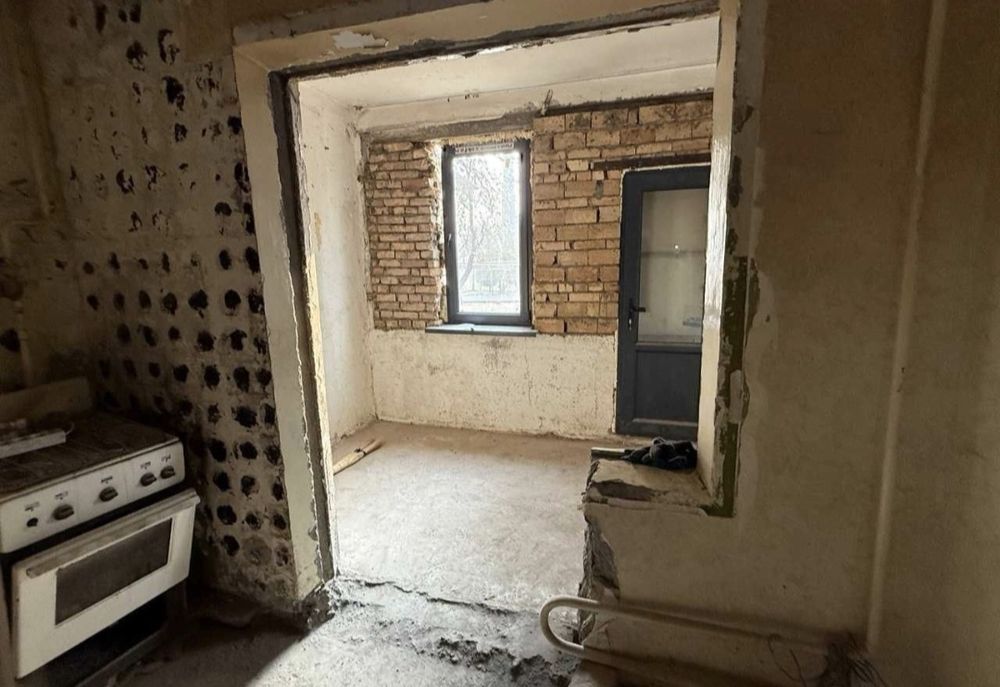 Продаётся на А.Югнаки 3ком