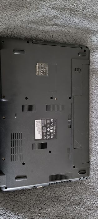 Продам ноутбук старенький