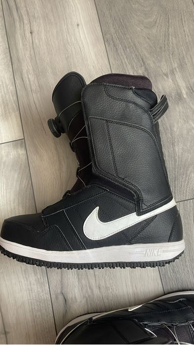 Nike vapen boa snowboard boots black white